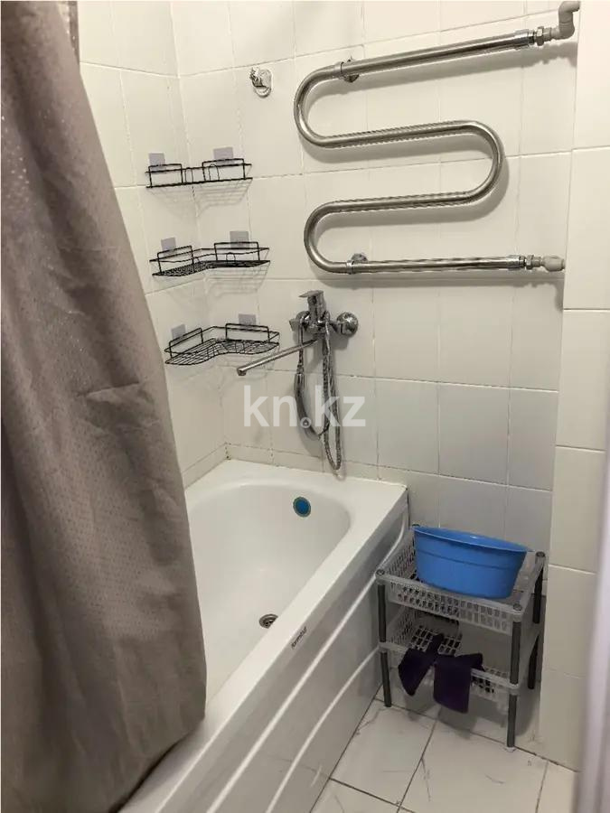 Продажа 3-комнатной квартиры, 68.2 м² в Алматы - фото 4