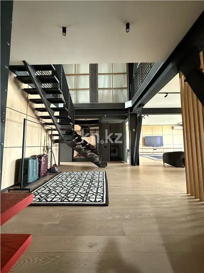 Продажа 4-комнатной квартиры, 320 м², мкр-н Самал-2, дом  58 в Алматы - фото 3