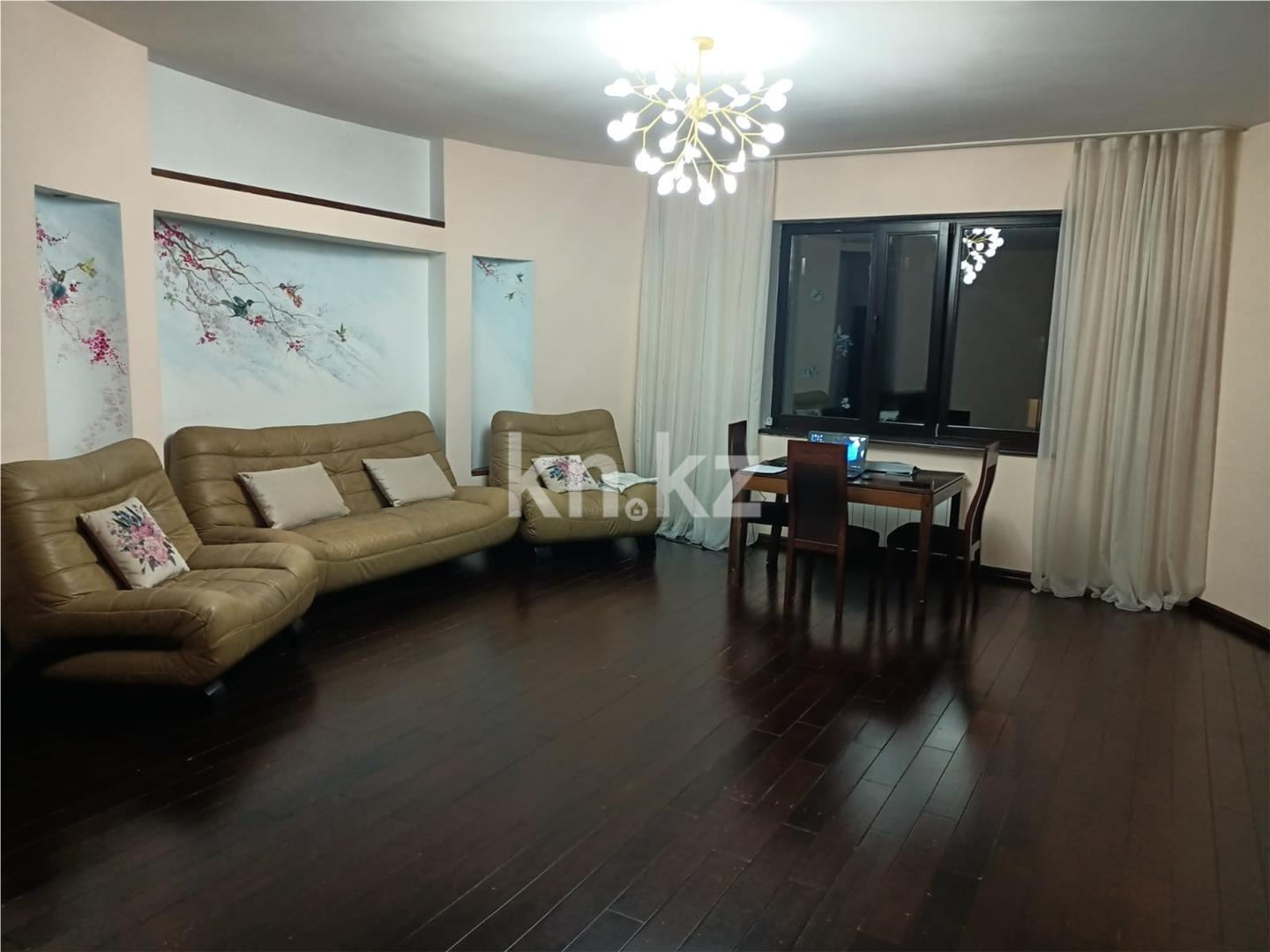 Продажа 4-комнатной квартиры, 133 м² в Астане - фото 2