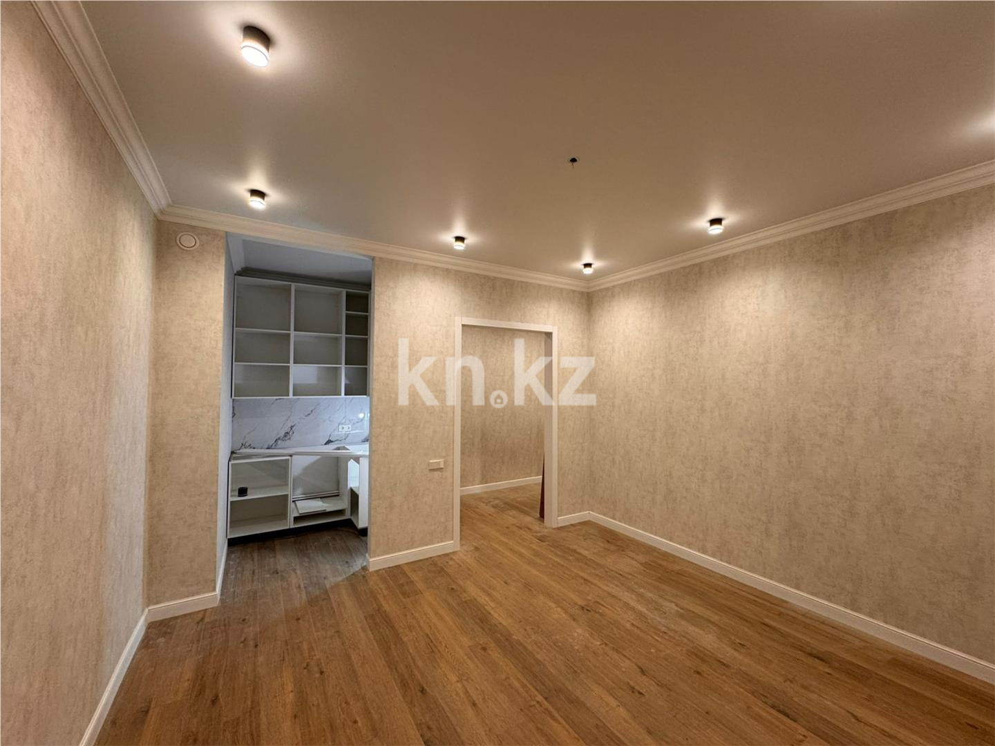 Продажа 3-комнатной квартиры, 72 м², ул. Букетова, дом  3/5 в Караганде - фото 2