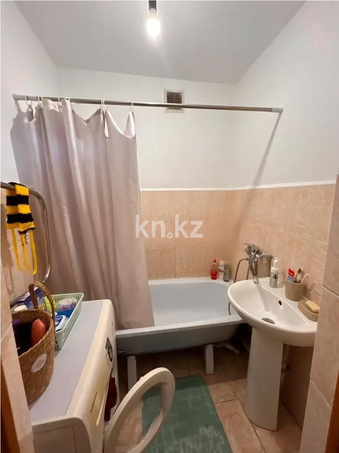 Продажа 2-комнатной квартиры, 60 м², ул. Жургенова, дом  28 в Астане - фото 3