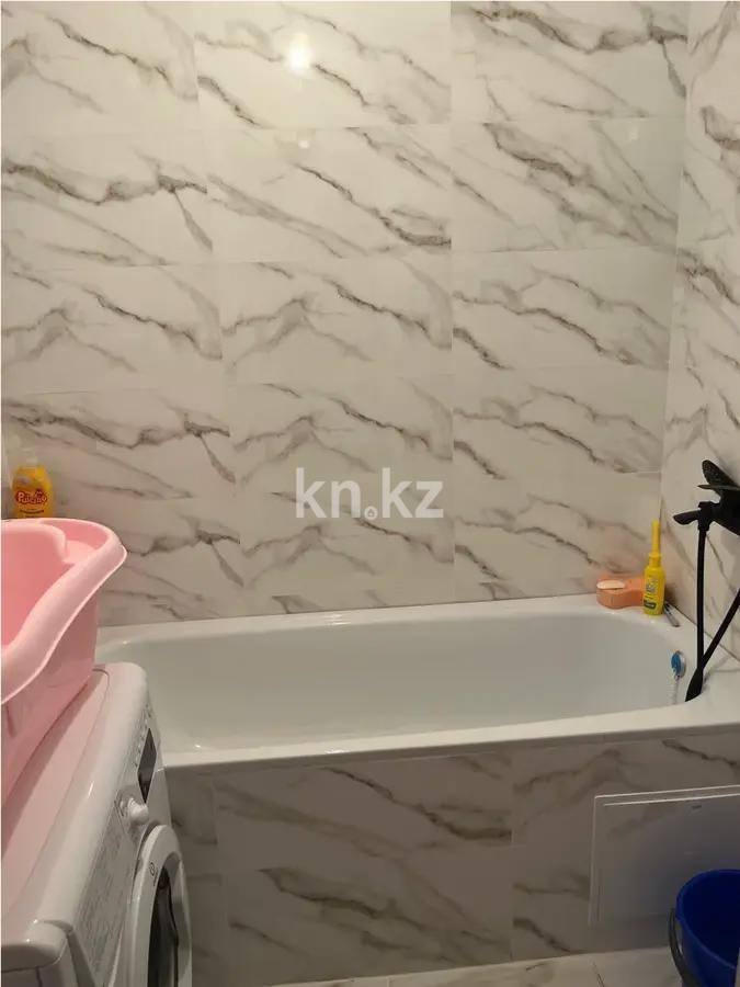 Продажа 3-комнатной квартиры, 64 м², мкр-н Степной-4, дом  11 в Караганде - фото 3