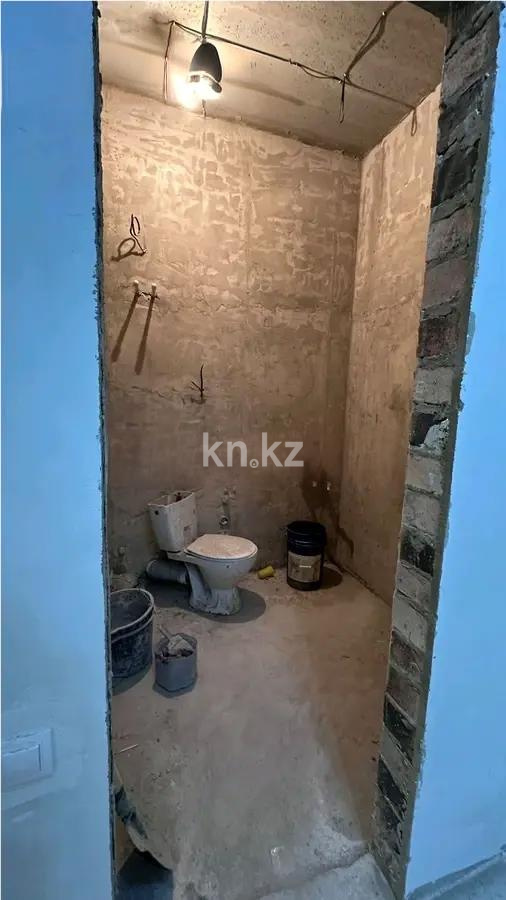 Продажа 2-комнатной квартиры, 68 м², ул. Муканова, дом  19/2 в Караганде - фото 2