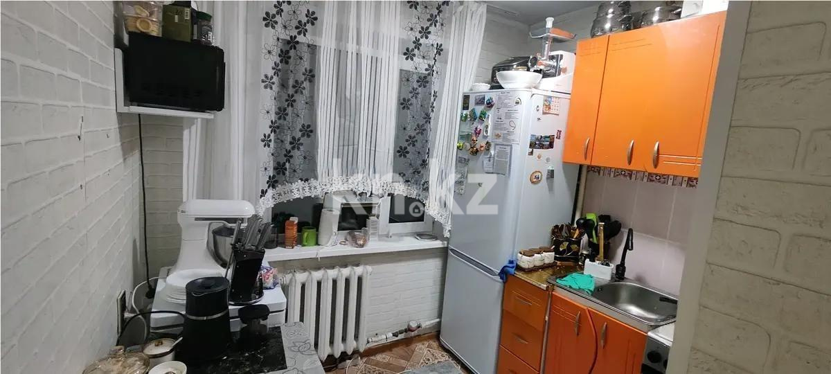 Продажа 2-комнатной квартиры, 48 м², 15 мкр., дом  28 в Караганде - фото 3