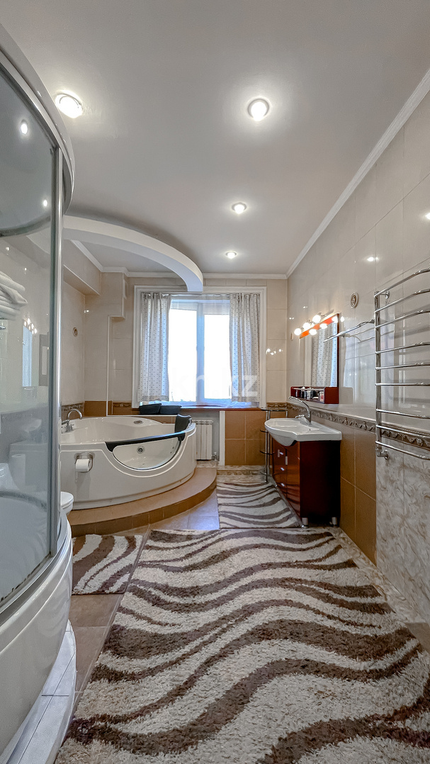 Продажа 6-комнатного дома, 640 м² в Алматы - фото 32