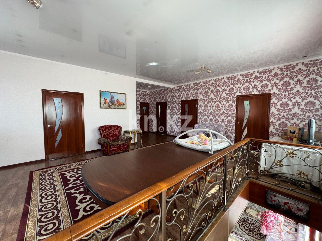 Продажа 7-комнатного дома, 220 м², ул. Менделеева, дом  39 в Караганде - фото 11