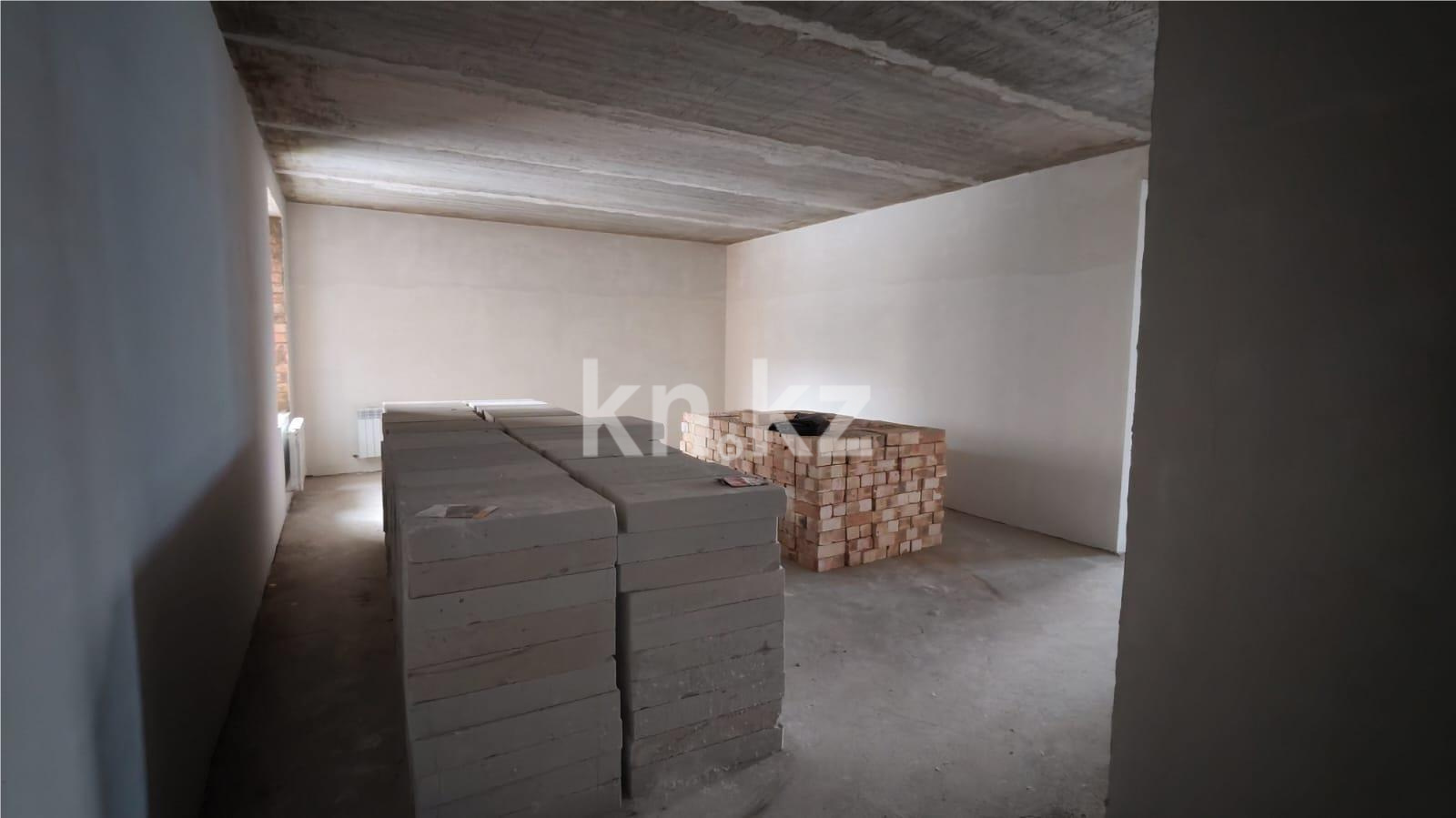 Продажа 4-комнатной квартиры, 117 м², ул. Букетова, дом  3 в Караганде - фото 5