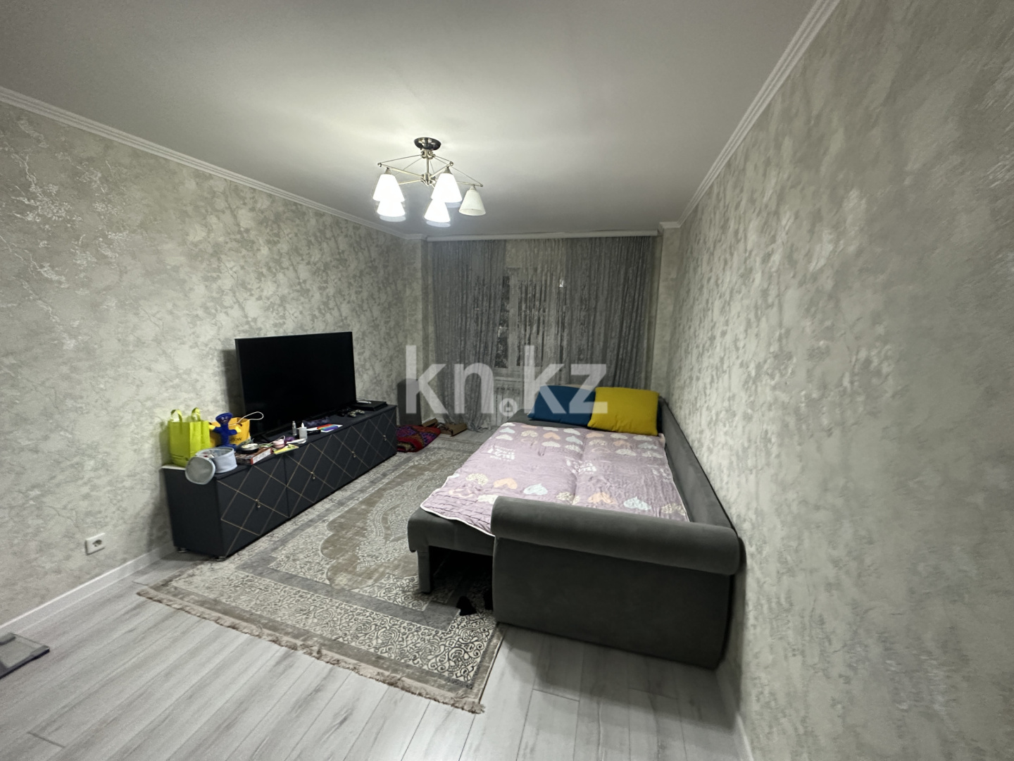 Продажа 2-комнатной квартиры, 70 м², ул. Ашимова в Караганде - фото 2