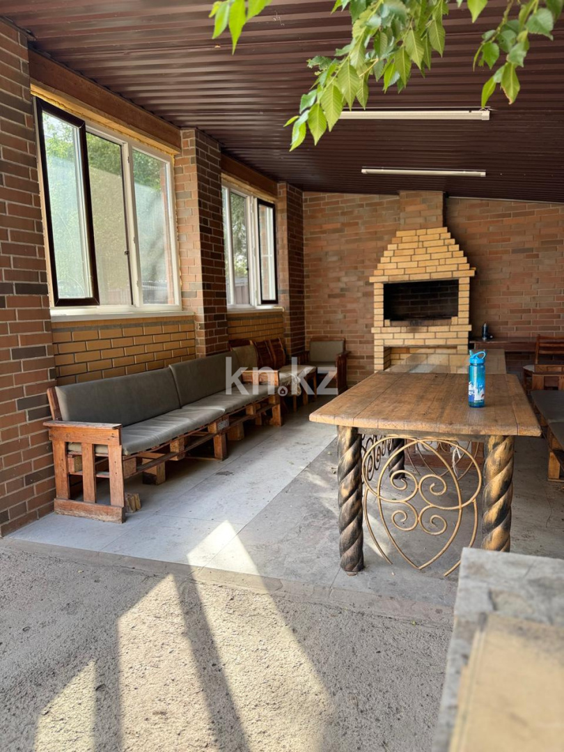 Продажа 3-комнатной квартиры, 100 м², ул. Таттимбета, дом  19/14 в Караганде - фото 11