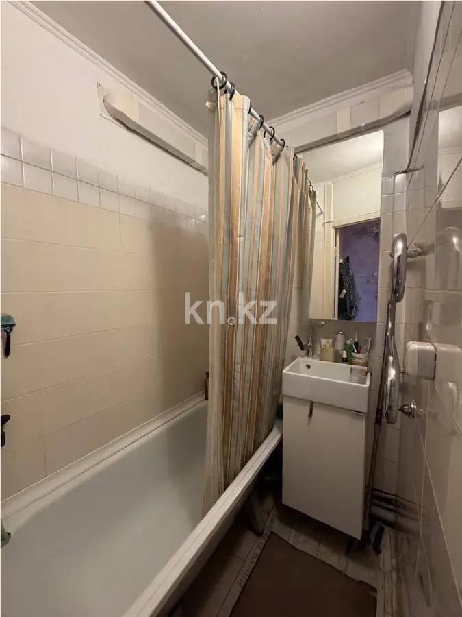 Продажа 3-комнатной квартиры, 56 м², мкр. Казахфильм, дом  36 в Алматы - фото 5