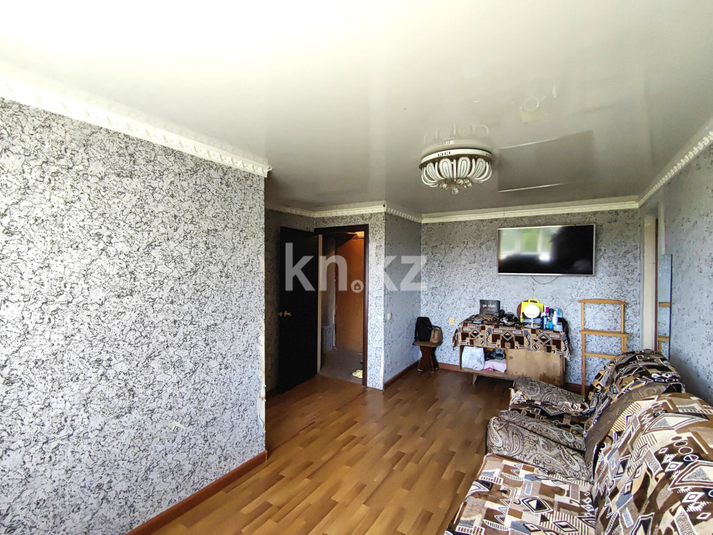 Продажа 2-комнатной квартиры, 42 м², ул. Ишимская, дом  72 в Караганде - фото 4