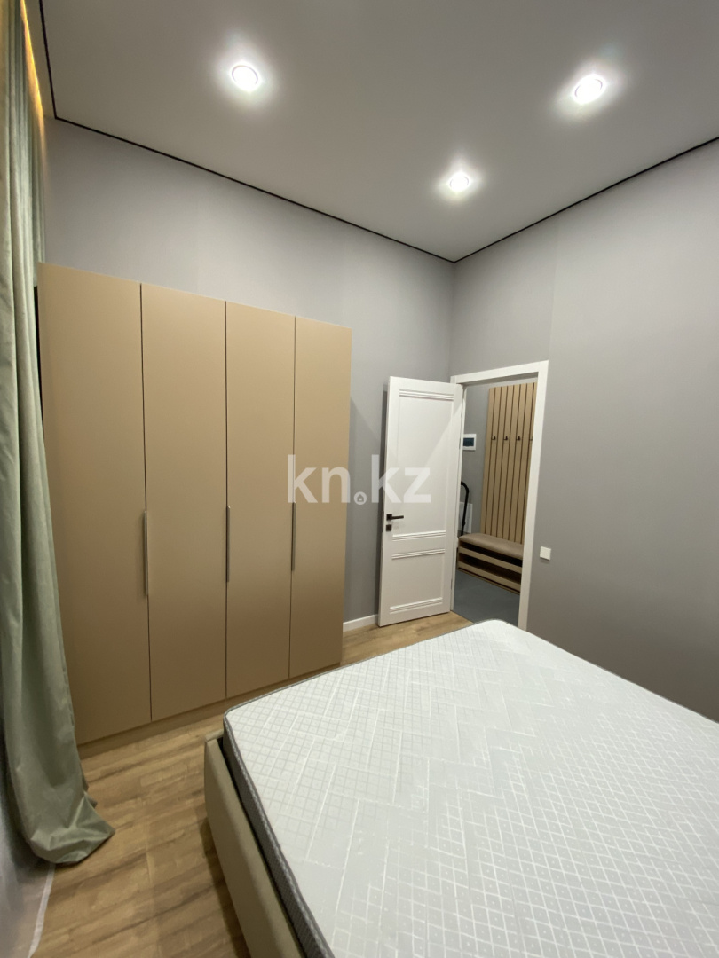 Аренда 1-комнатной квартиры, 40 м² в Астане