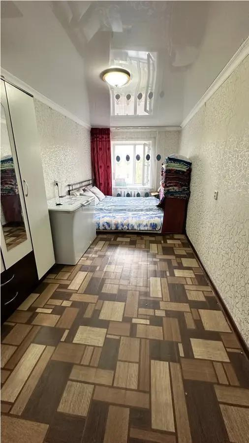Продажа 3-комнатной квартиры, 57 м², 13 мкр., дом  20 в Караганде - фото 3