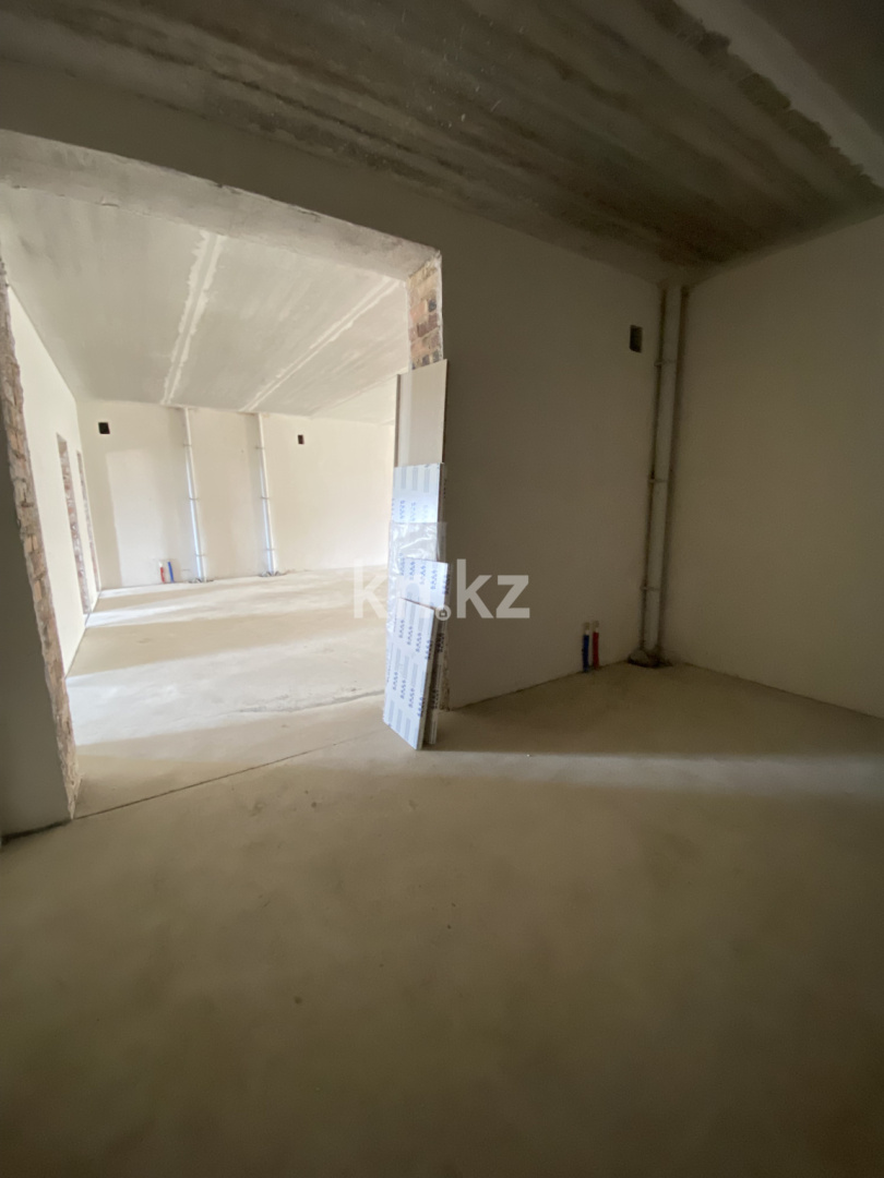 Продажа 5-комнатной квартиры, 147 м², пр. Республики, дом  49/1 в Караганде - фото 13