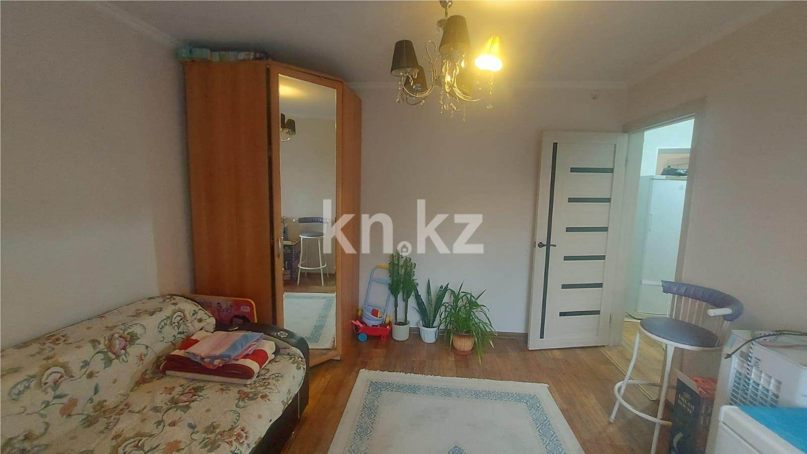 Продажа 3-комнатной квартиры, 59 м², мкр-н Восток-1 в Караганде - фото 6