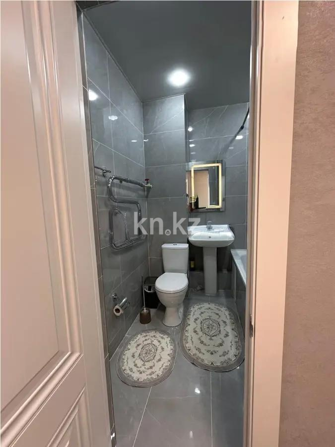 Продажа 1-комнатной квартиры, 46 м², мкр-н Мамыр-4, дом  311 в Алматы - фото 3