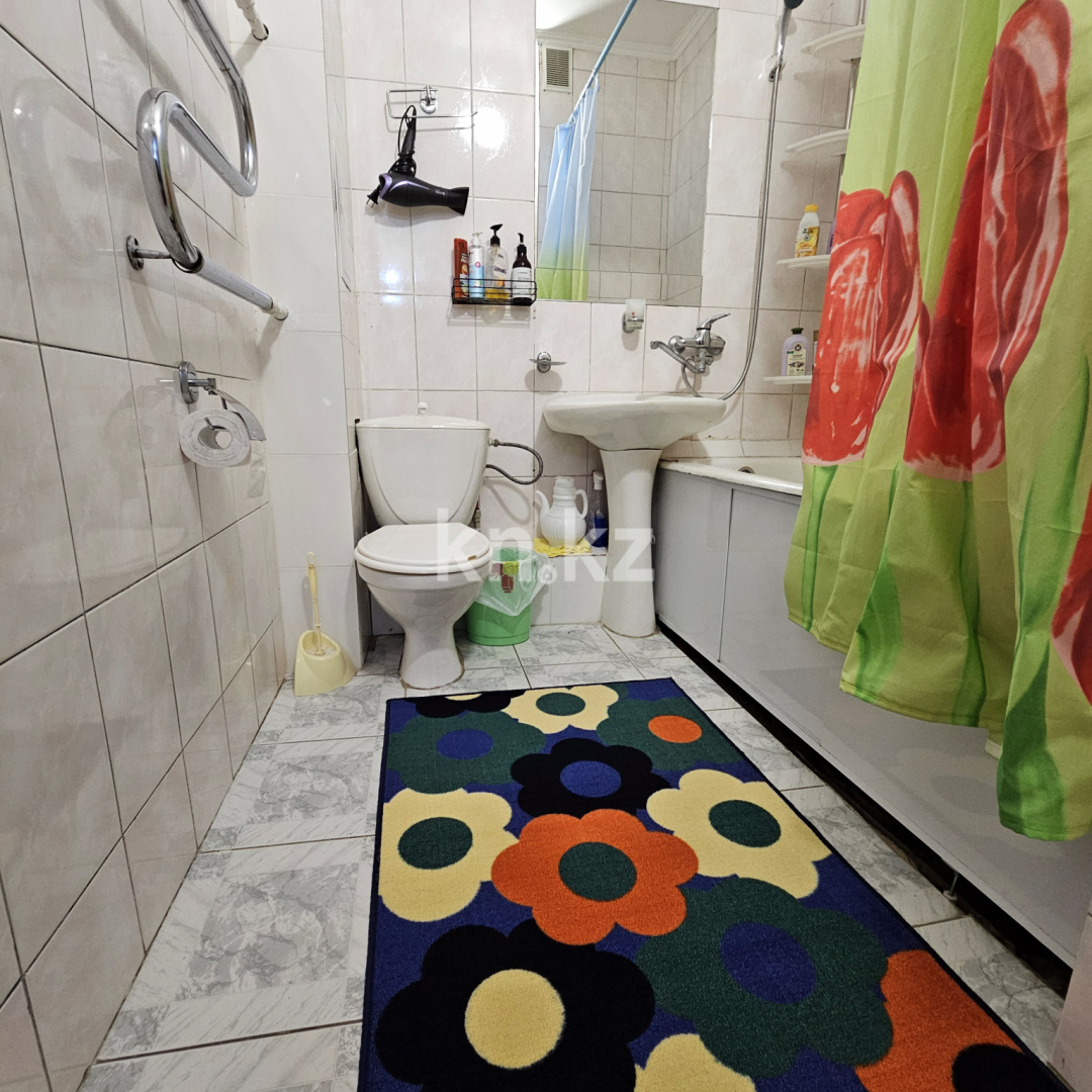 Аренда 1-комнатной квартиры посуточно, 42 м² в Алматы - фото 14