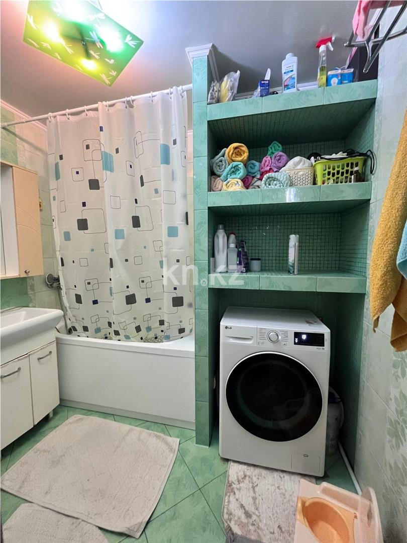 Продажа 4-комнатной квартиры, 76 м², ул. Дюсембекова в Караганде - фото 20