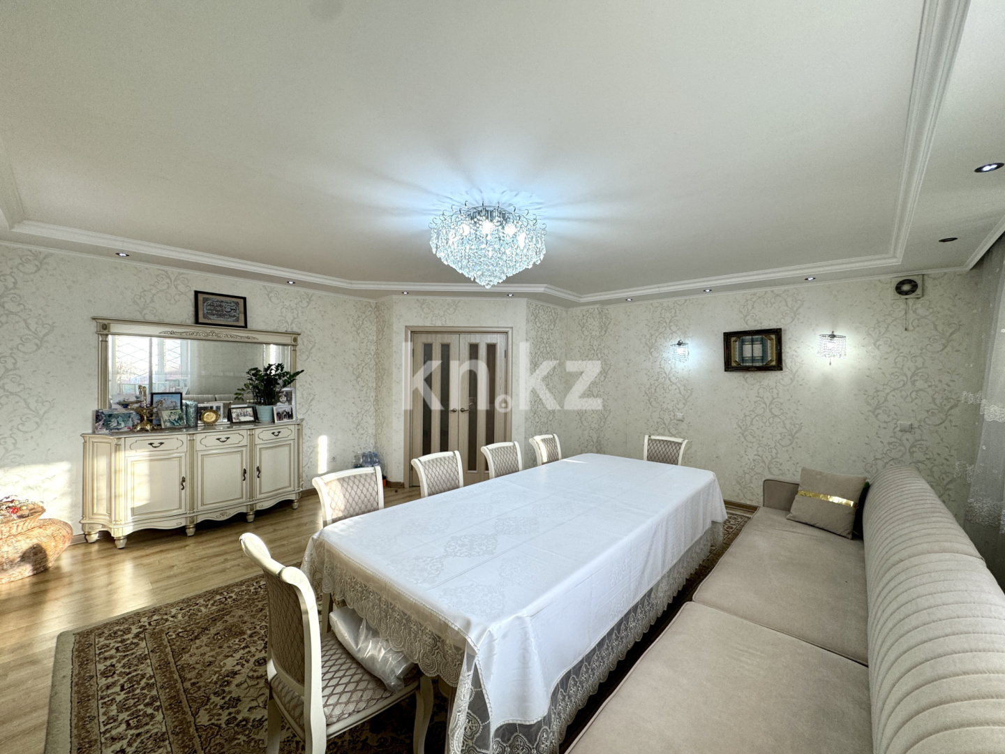 Продажа 7-комнатного дома, 353 м² в Астане - фото 3