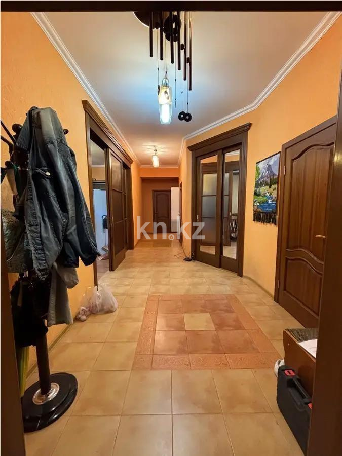 Продажа 4-комнатной квартиры, 145 м², ул. Желтоксан, дом  22/1 в Астане - фото 5
