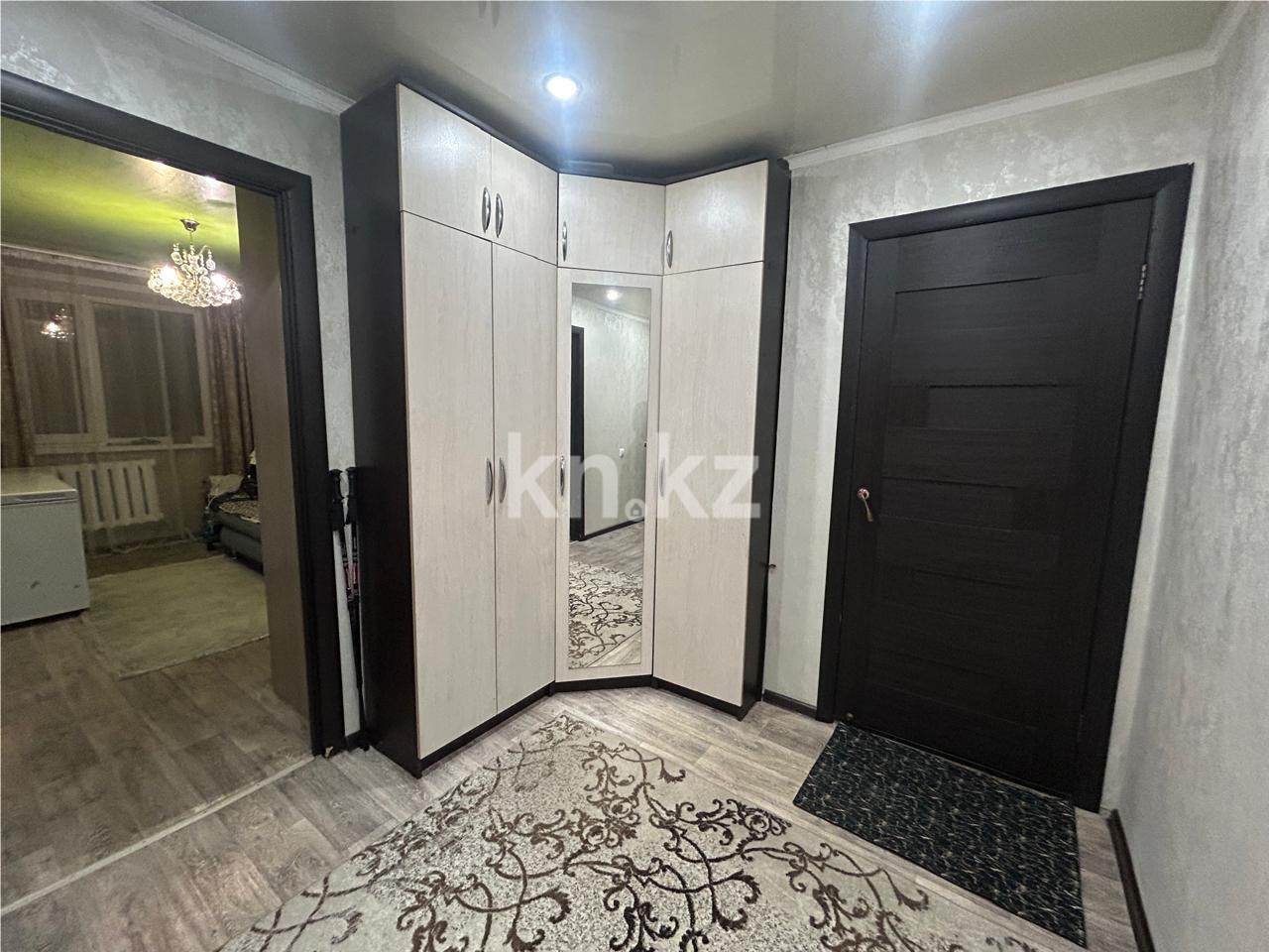 Продажа 3-комнатной квартиры, 61 м², мкр-н 19 в Караганде - фото 11