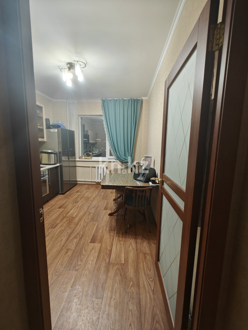 Продажа 2-комнатной квартиры, 60.4 м², ул. Сарыарка в Караганде - фото 4