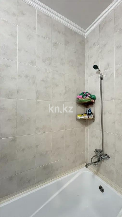 Продажа 1-комнатной квартиры, 40 м², ул. Е-117, дом  42 в Астане - фото 4