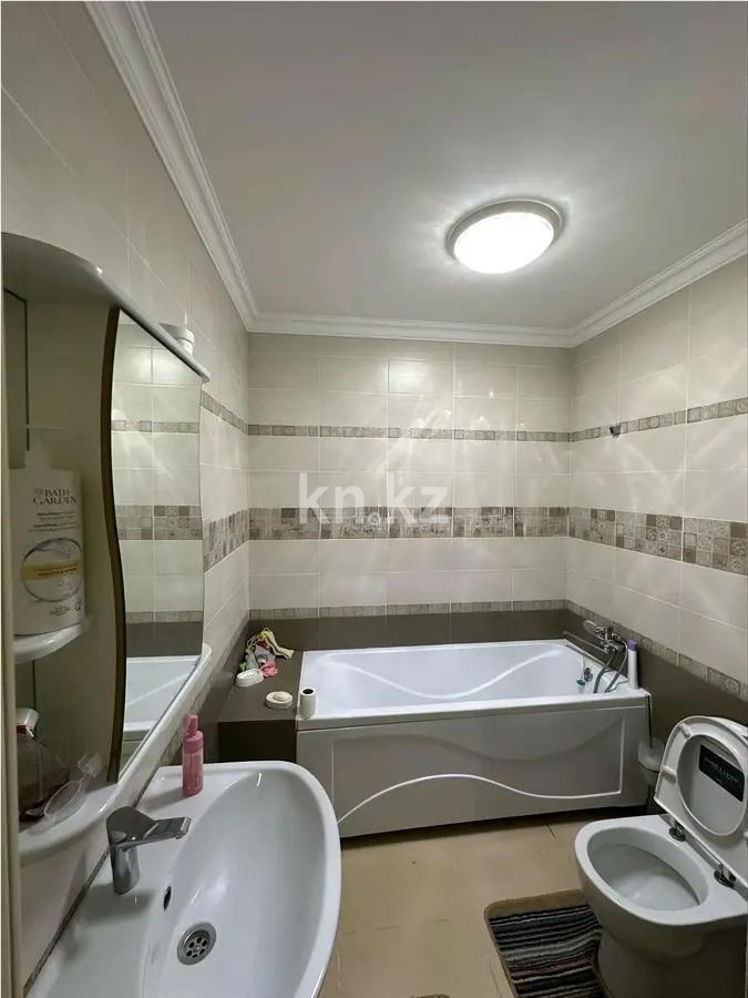 Продажа 6-комнатной квартиры, 220 м², ул. Сауран, дом  3/1 в Астане - фото 4