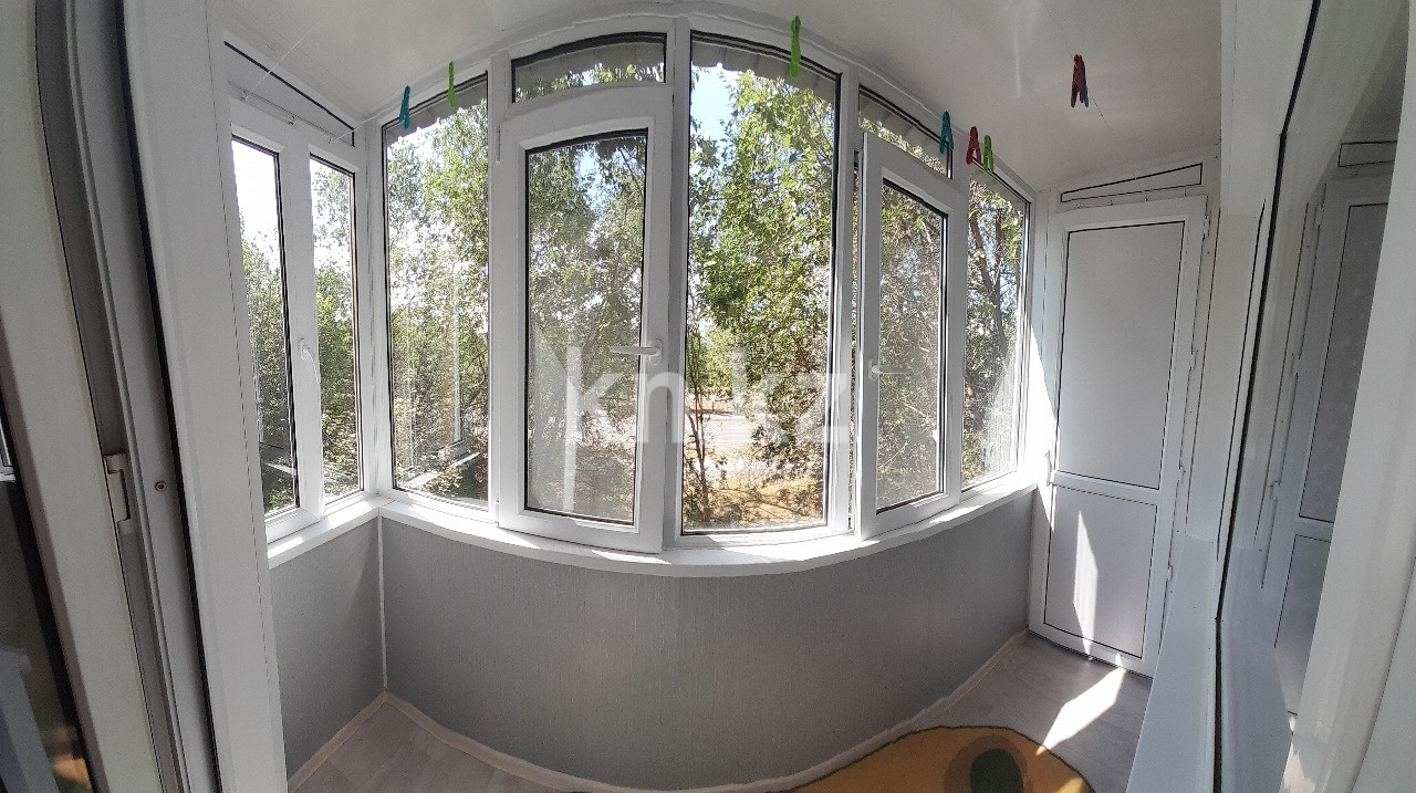 Продажа 1-комнатной квартиры, 30.7 м², мкр. Восток-2 в Караганде - фото 12