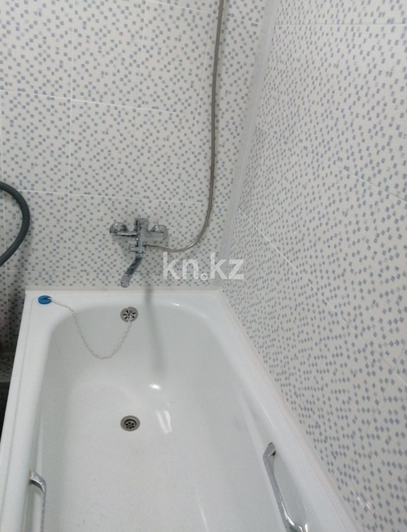 Аренда 2-комнатной квартиры посуточно, 40 м², ул. Дюсембекова, дом  3 в Караганде - фото 13