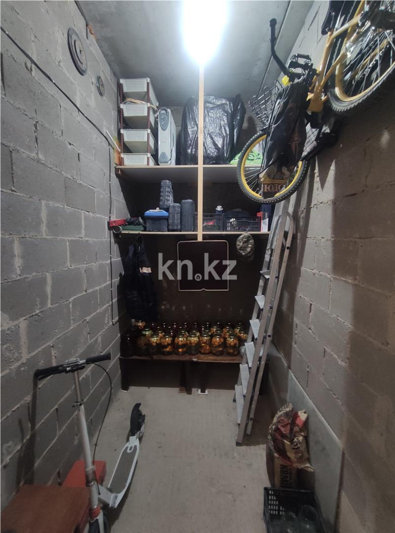 Продажа 3-комнатной квартиры, 80 м², ул. Ашимова в Караганде - фото 12