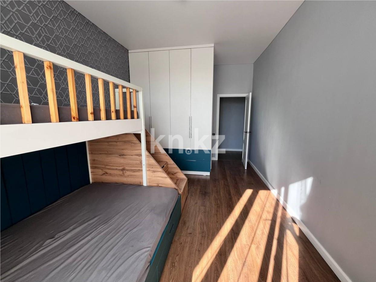 Продажа 4-комнатной квартиры, 94 м², ул. Муканова в Караганде - фото 16