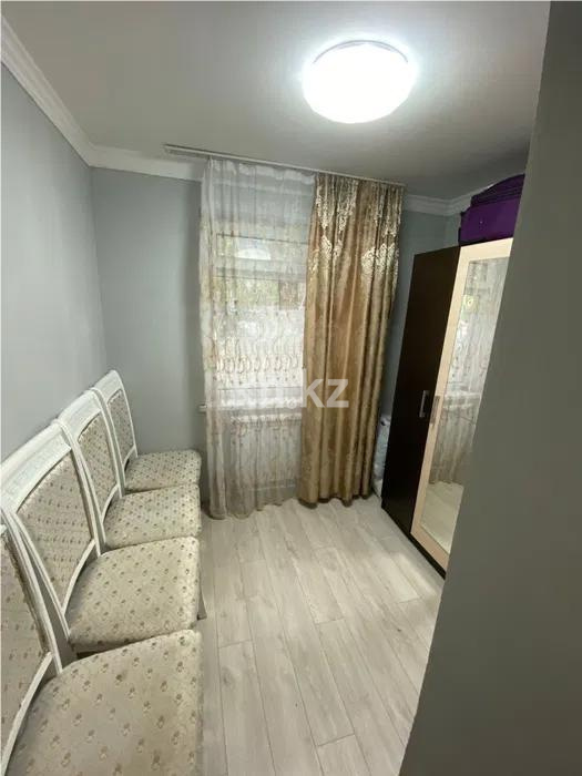 Продажа 1-комнатной квартиры, 31 м², 13 мкр., дом  13 в Караганде - фото 2