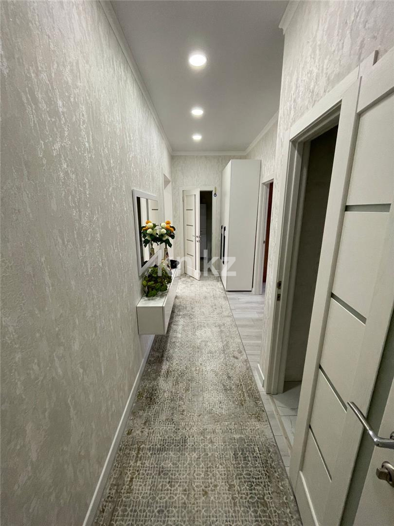 Продажа 2-комнатной квартиры, 65 м², ул. Букетова в Караганде - фото 8