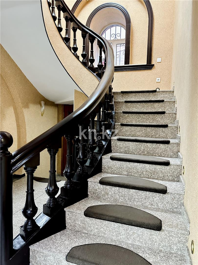 Продажа 9-комнатного дома, 366.9 м², ул. Крылова в Караганде - фото 26