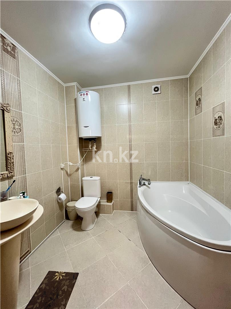 Продажа 5-комнатного дома, 300 м² в Караганде - фото 16