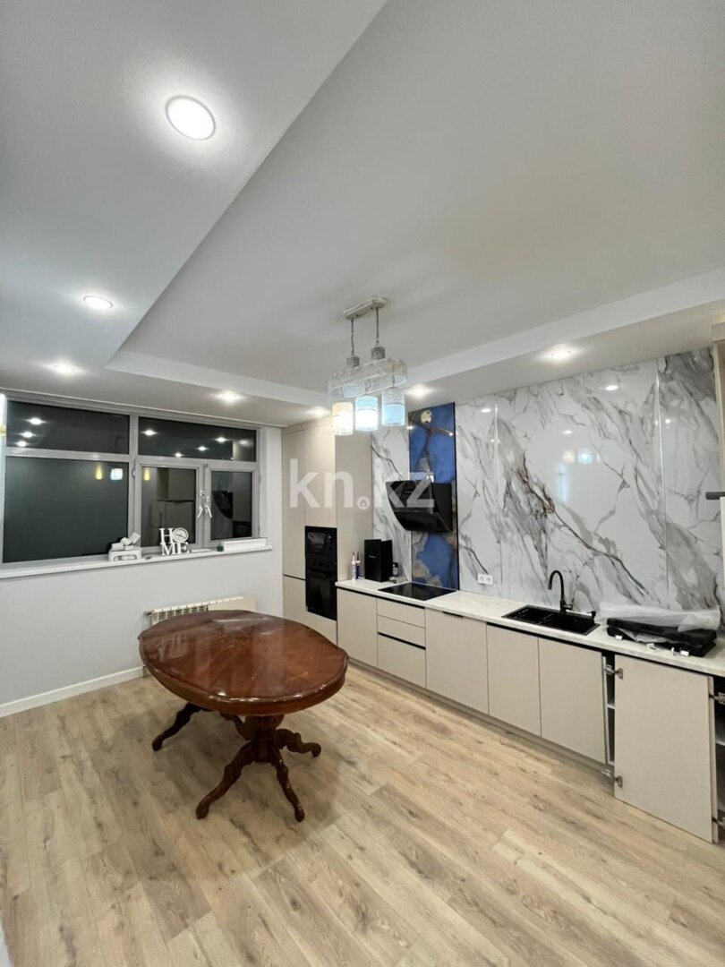 Продажа 4-комнатной квартиры, 156 м² в Астане