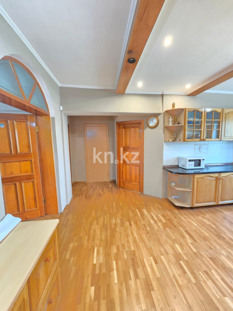 Продажа 3-комнатной квартиры, 110 м², ул. Наурызбай батыра в Алматы - фото 17