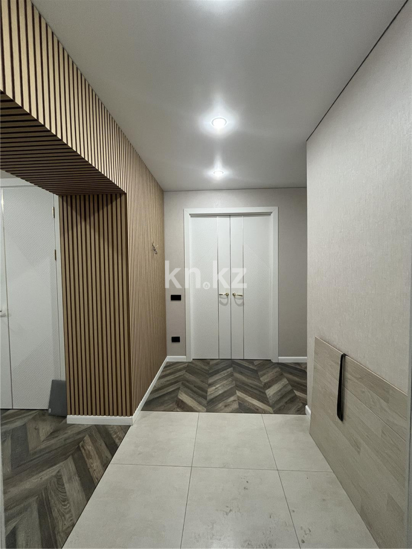 Продажа 4-комнатной квартиры, 110 м², ул. Букетова, дом  60/2 в Караганде - фото 37