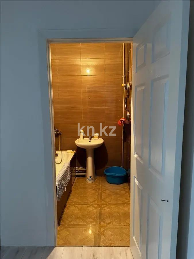 Продажа 2-комнатной квартиры, 64 м², мкр-н Кокжиек, дом  27 в Алматы - фото 4