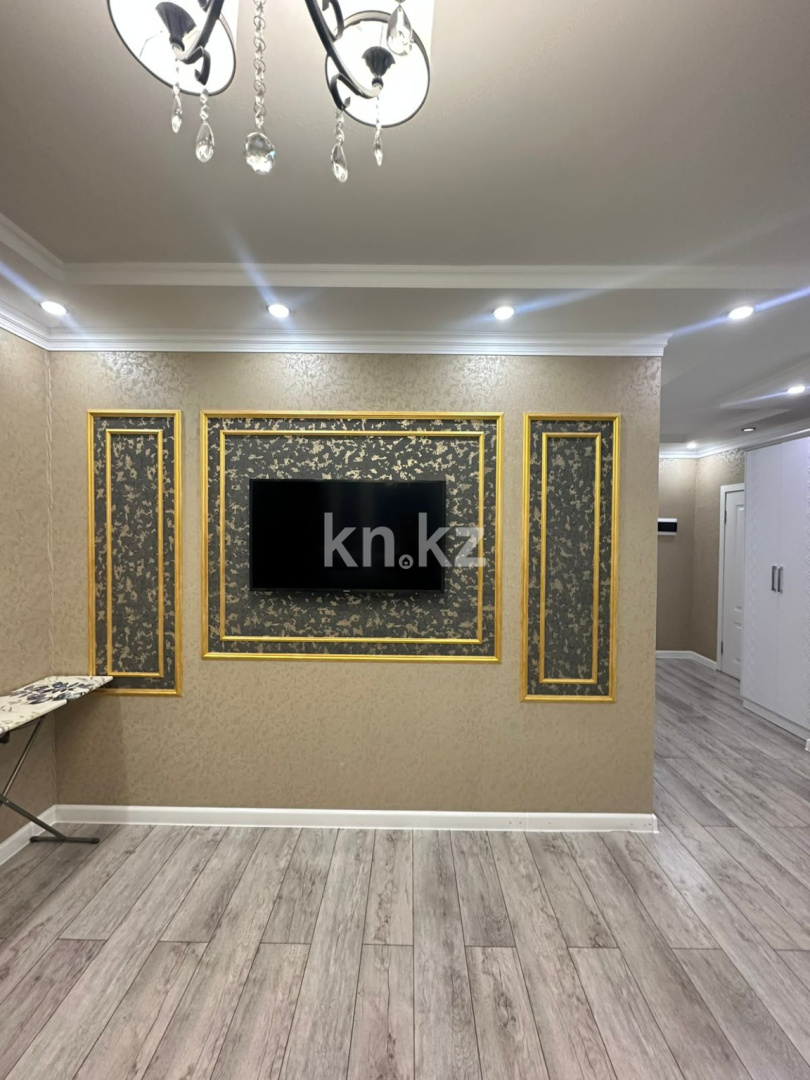 Продажа 2-комнатной квартиры, 42 м², пр. Шахтеров, дом  52б в Караганде - фото 3