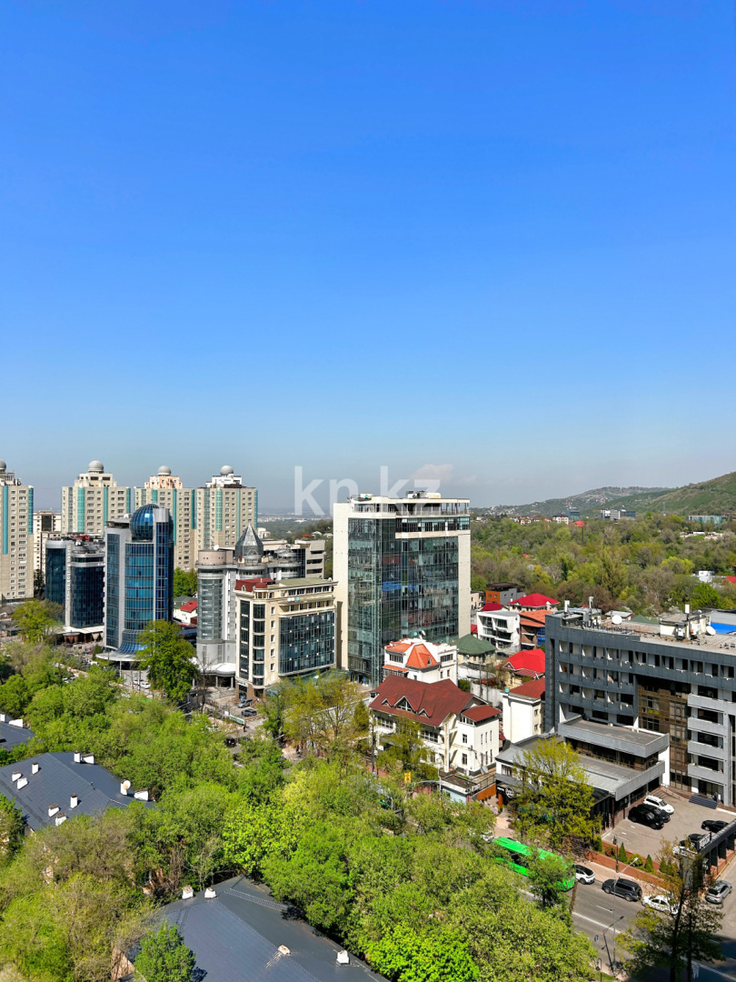 Продажа 4-комнатной квартиры, 130 м² в Алматы - фото 31