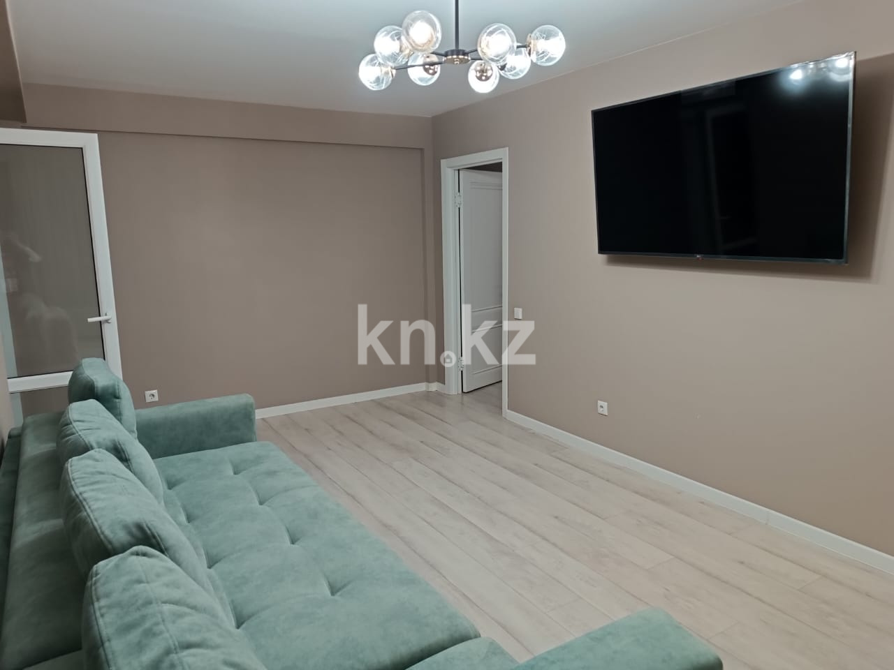 Продажа 2-комнатной квартиры, 64 м², ул. Момышулы в Караганде - фото 4