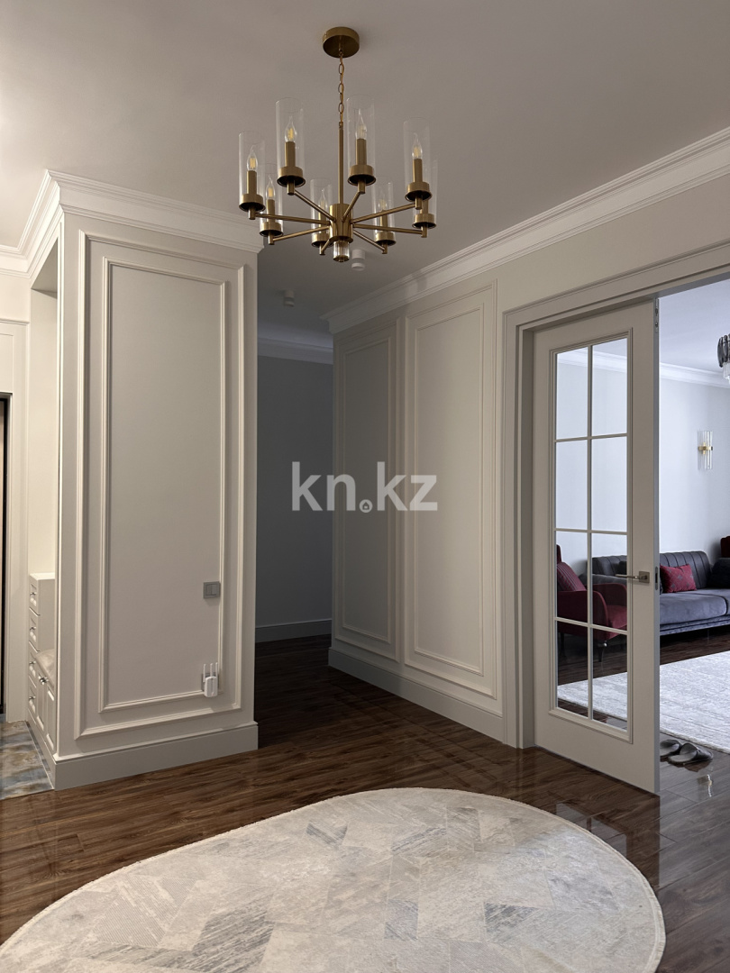 Продажа 5-комнатной квартиры, 162 м², ул. Керей, Жанибек хандар в Астане - фото 2