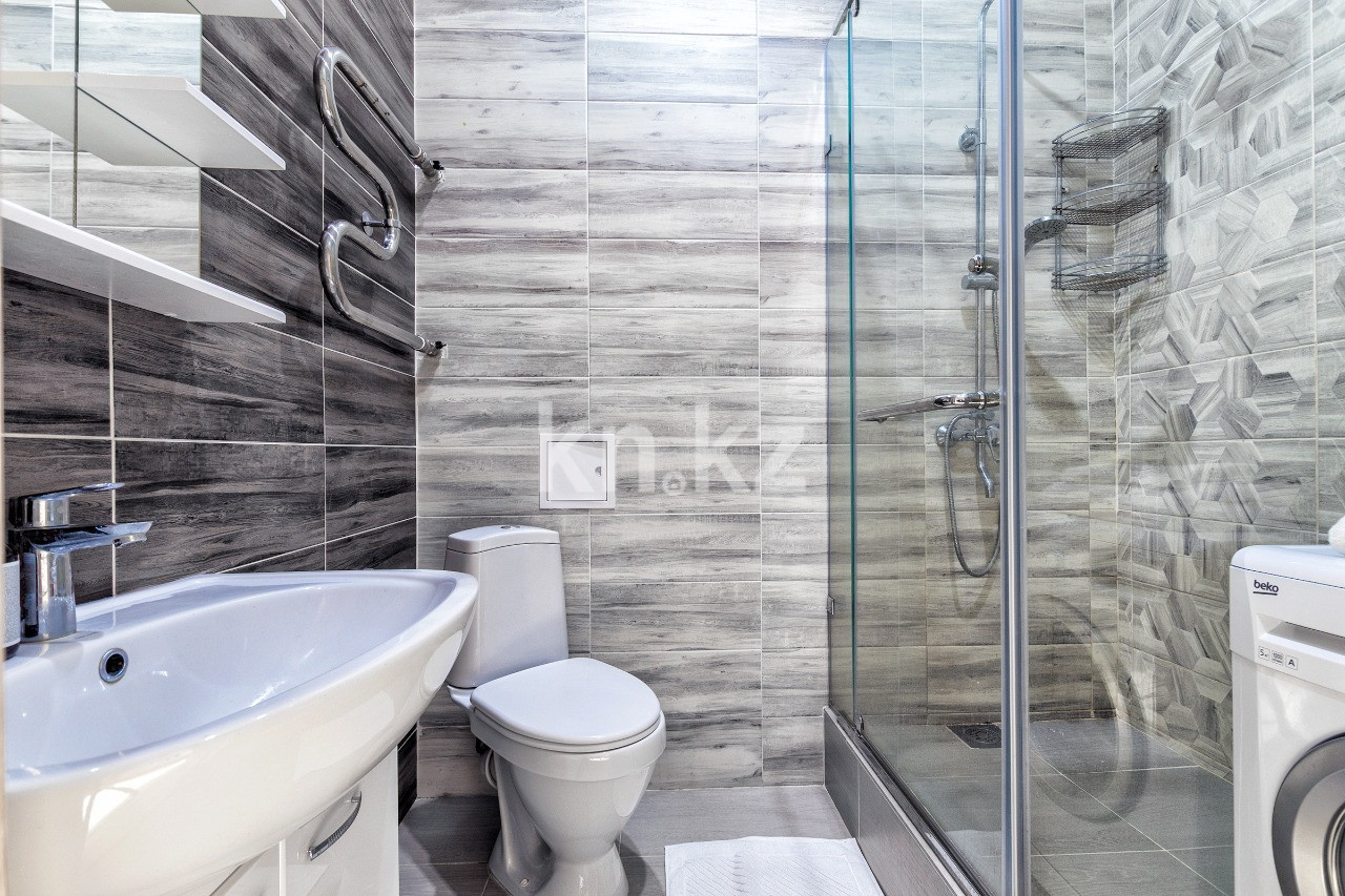 Аренда 1-комнатной квартиры посуточно, 45 м², ул. Бектурова, дом  1 - ул. Сыганак в Астане - фото 8