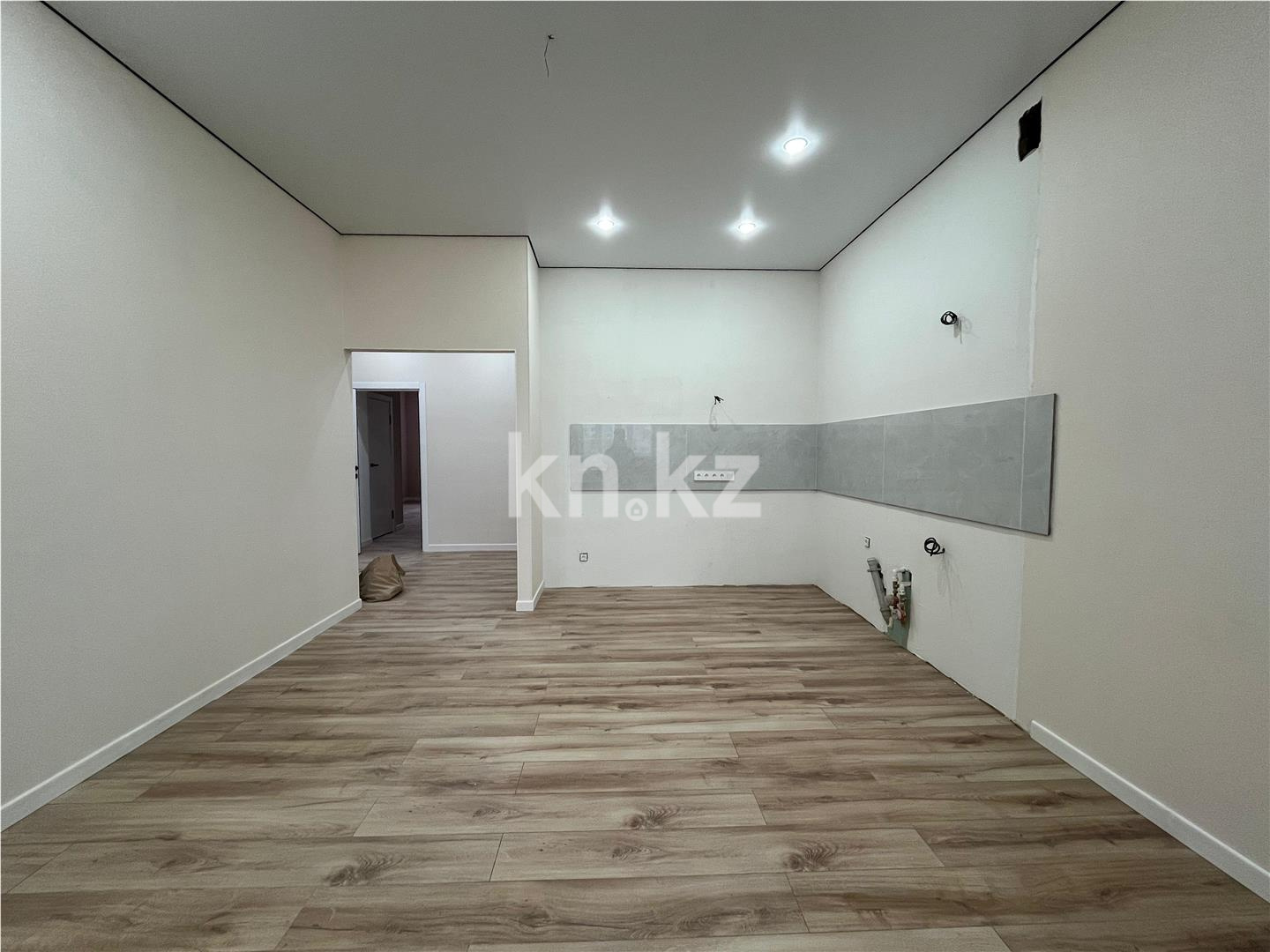 Продажа 3-комнатной квартиры, 67 м², 137 учетный квартал, дом  343 в Караганде