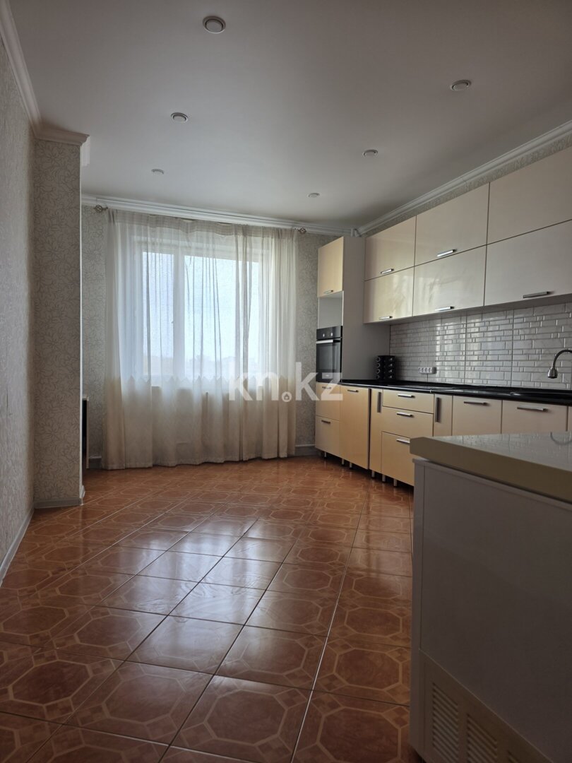 Продажа 3-комнатной квартиры, 93.7 м² в Караганде - фото 9