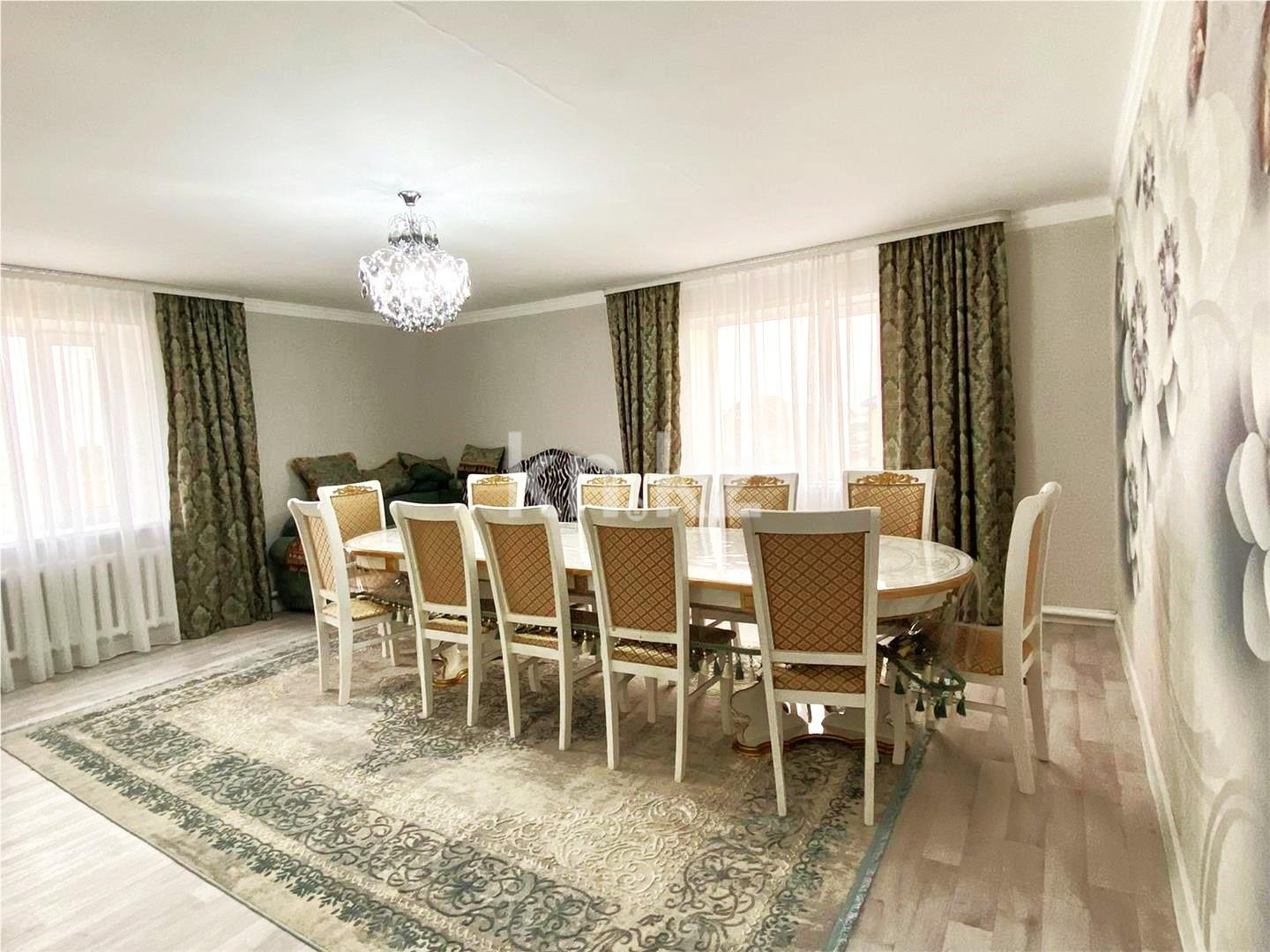 Продажа 5-комнатного дома, 220 м² в Караганде - фото 3