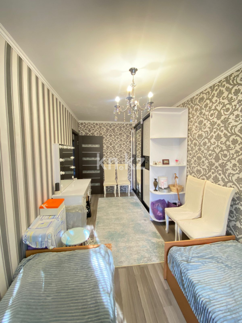 Продажа 4-комнатной квартиры, 76 м², ул. Муканова, дом  32 в Караганде - фото 9