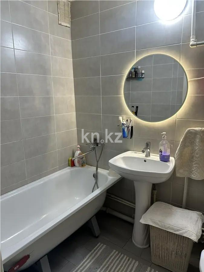 Продажа 1-комнатной квартиры, 34 м², пр. Строителей, дом  1 в Караганде - фото 3